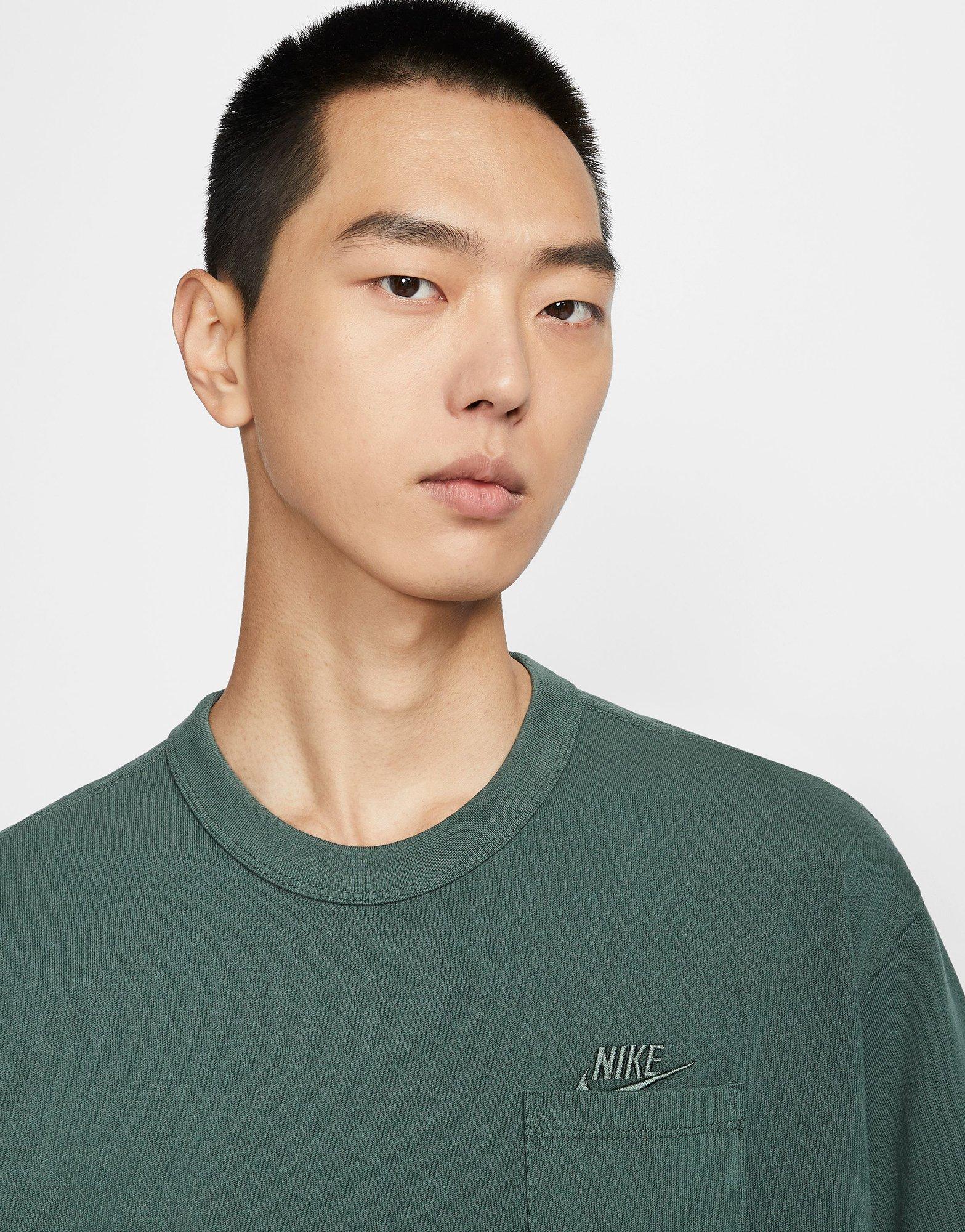 Green Nike Sportswear T-Shirt - JD Sports Singapore