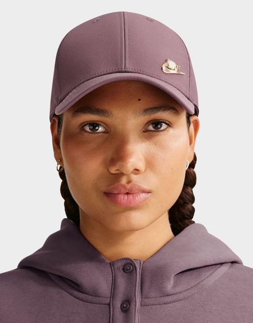 Dri-FIT Club Structured Metal Logo Cap