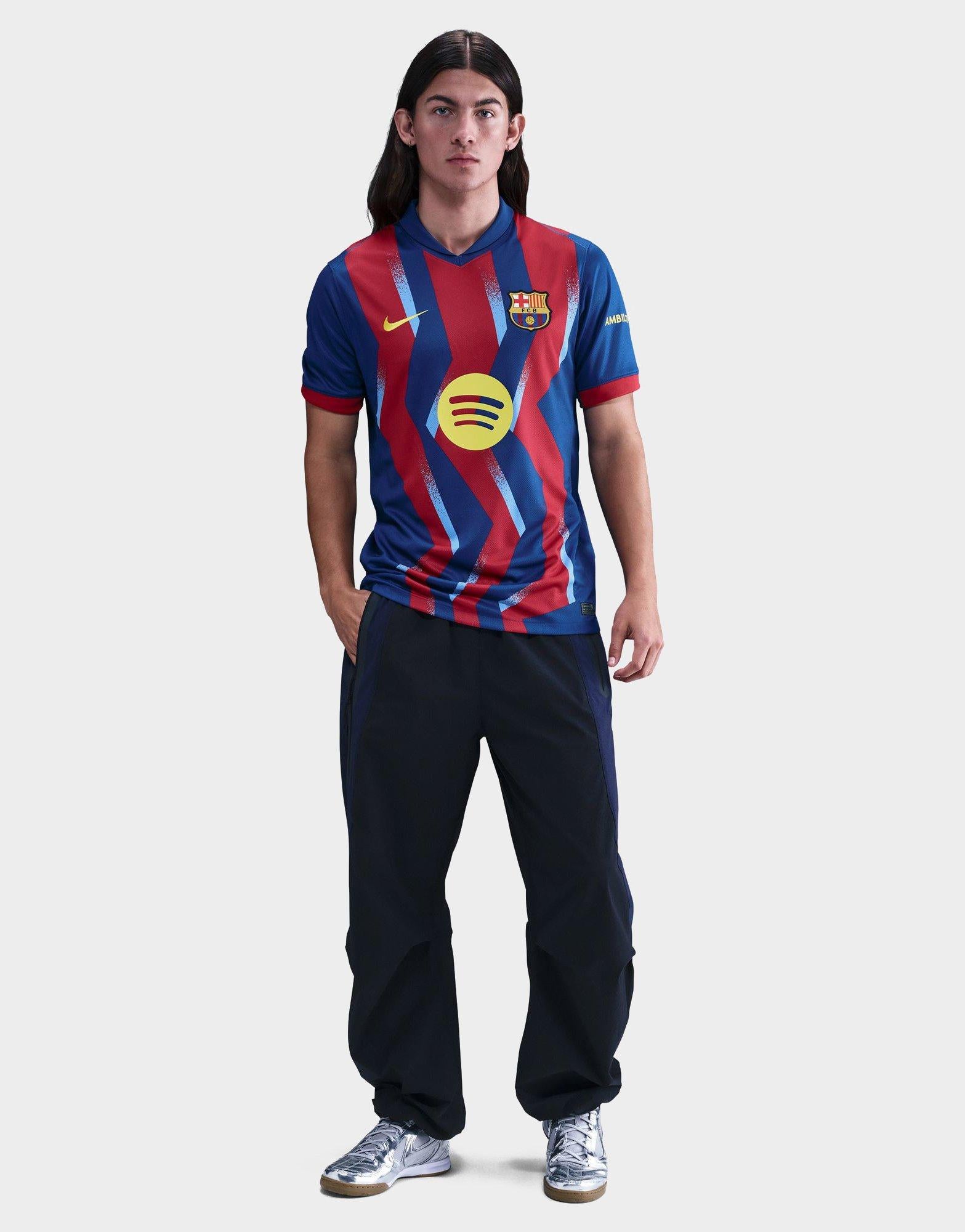 【激レア】Nike FC Barcelona アウェイ　ユニホーム　Sサイズ Blue Nike FC Barcelona 2025/26 Fourth Shirt - JD Sports Singapore