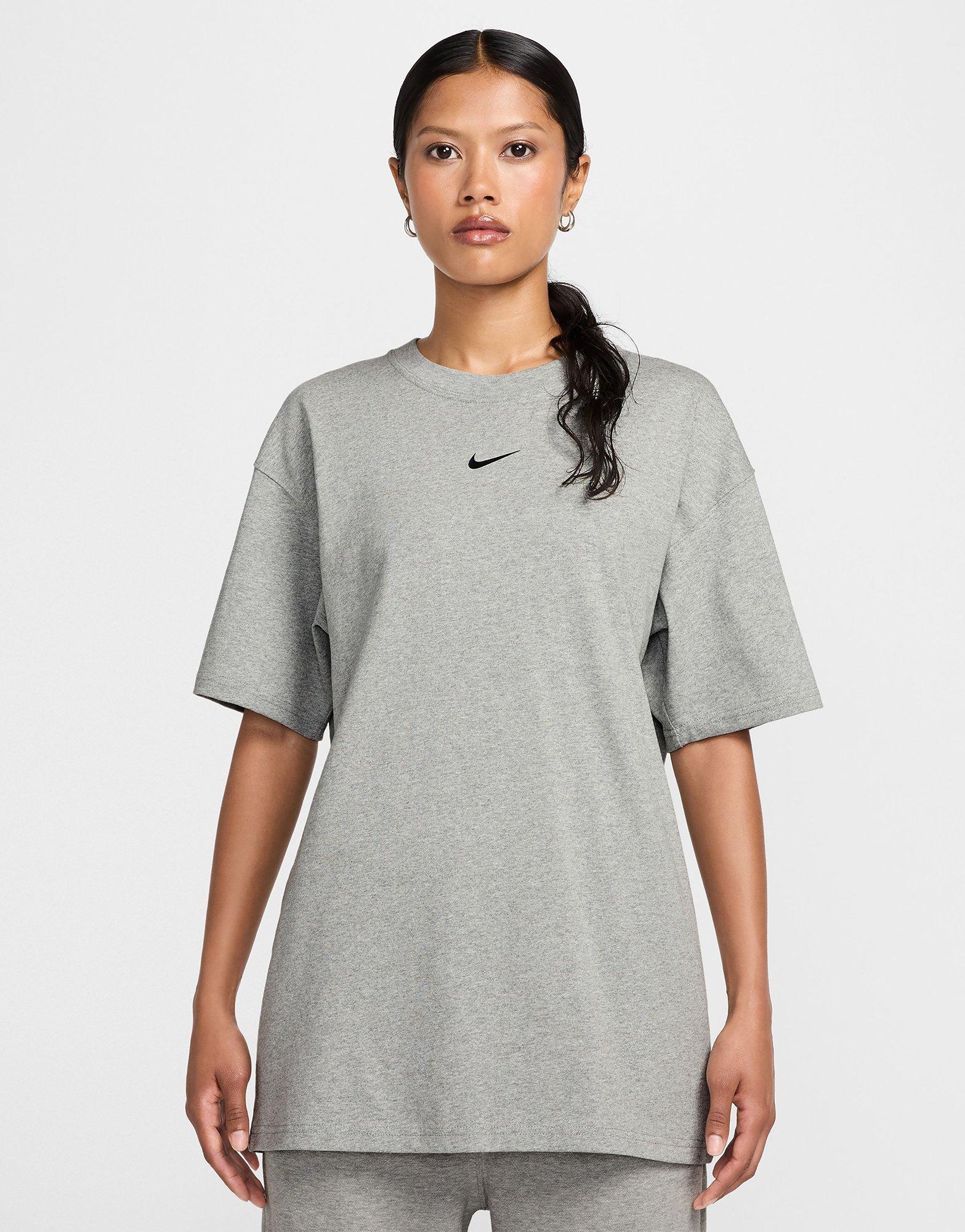 【NIKE】Nike NOCTA T-Shir★大人気コラボTシャツ!! NOCTA Tops and T-Shirts. Nike.com