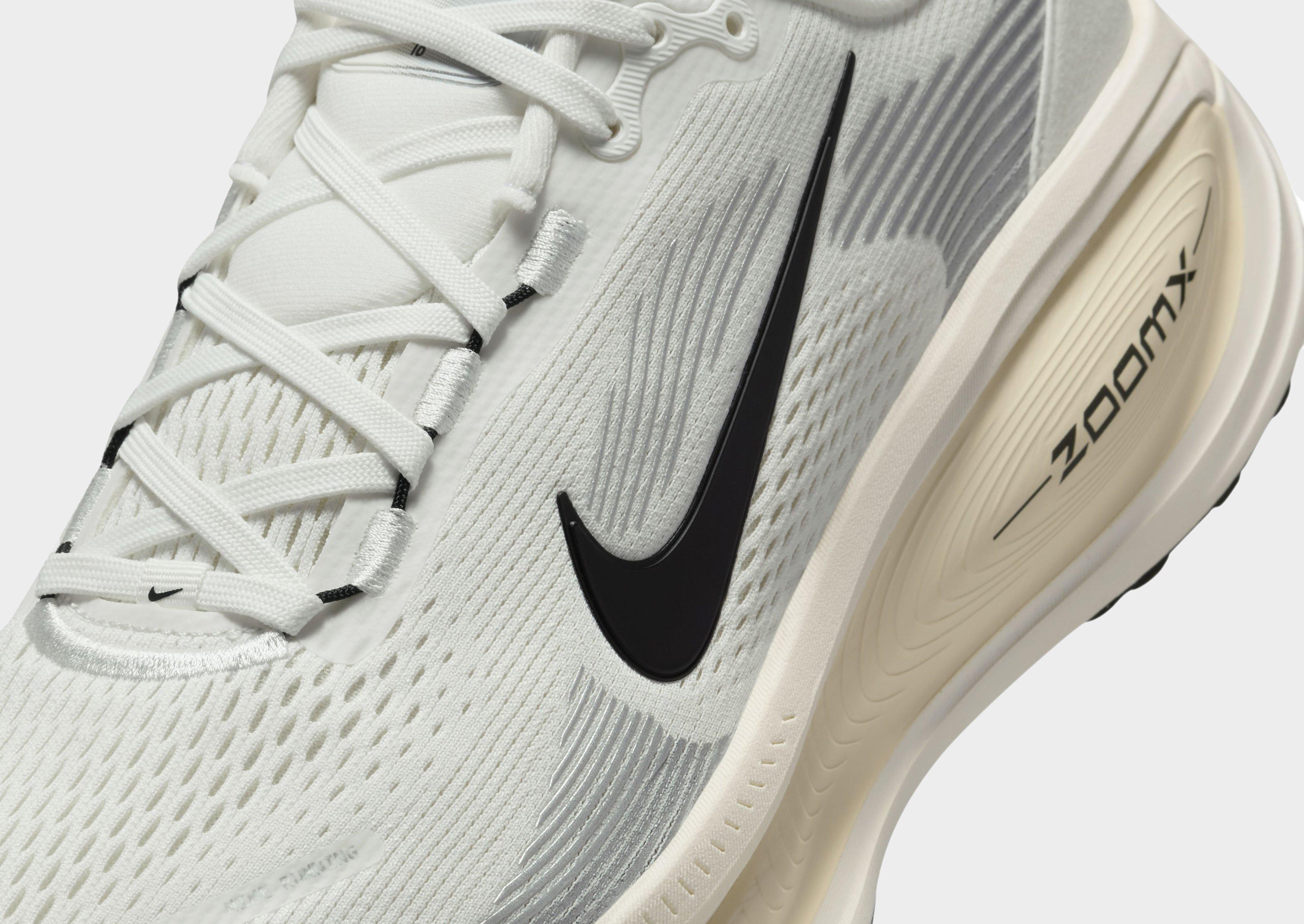 White Nike Vomero 18 - JD Sports Singapore