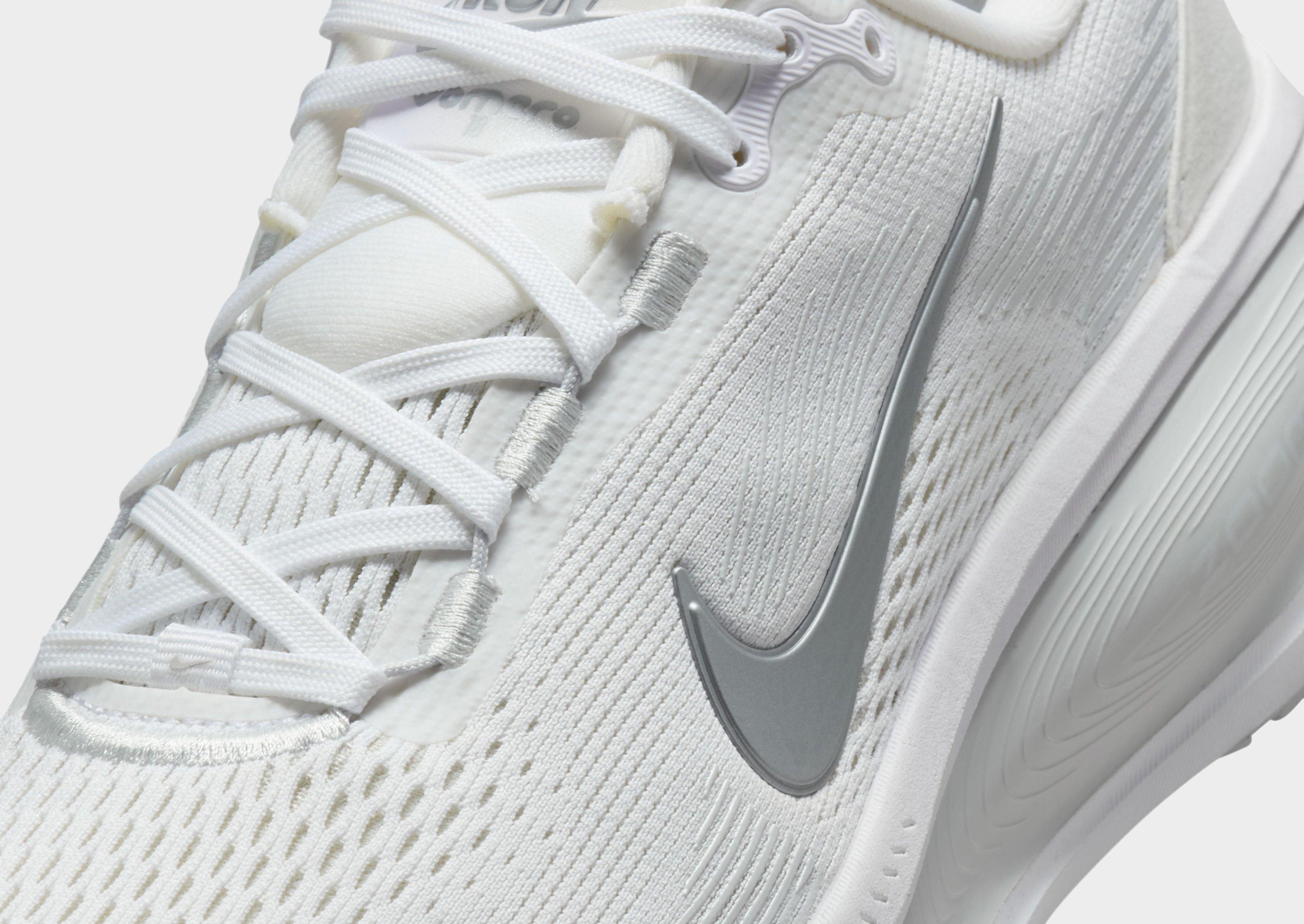 White Nike Vomero 18 Women's - JD Sports Singapore