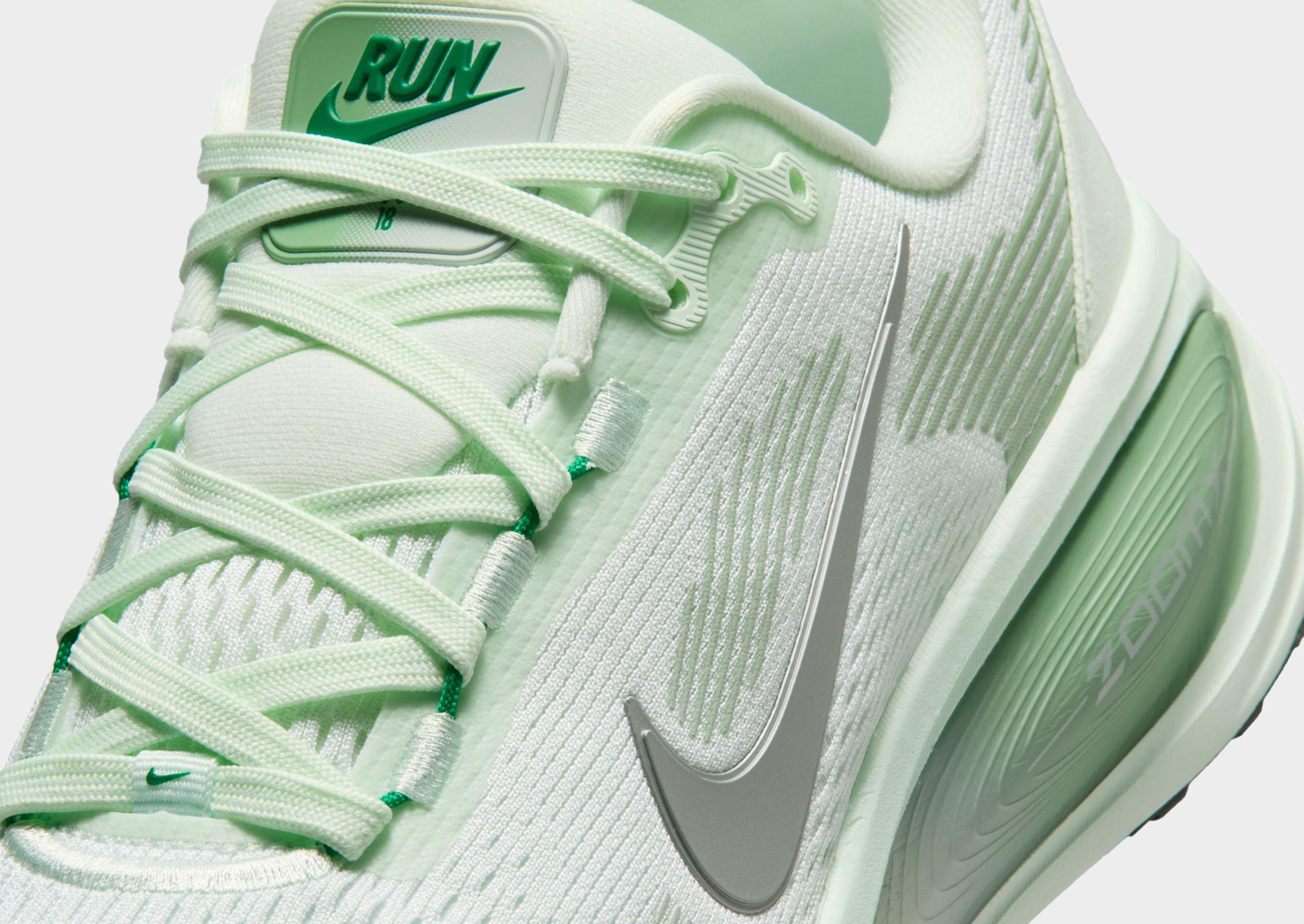 Green Nike Vomero 18 Women's - JD Sports Singapore