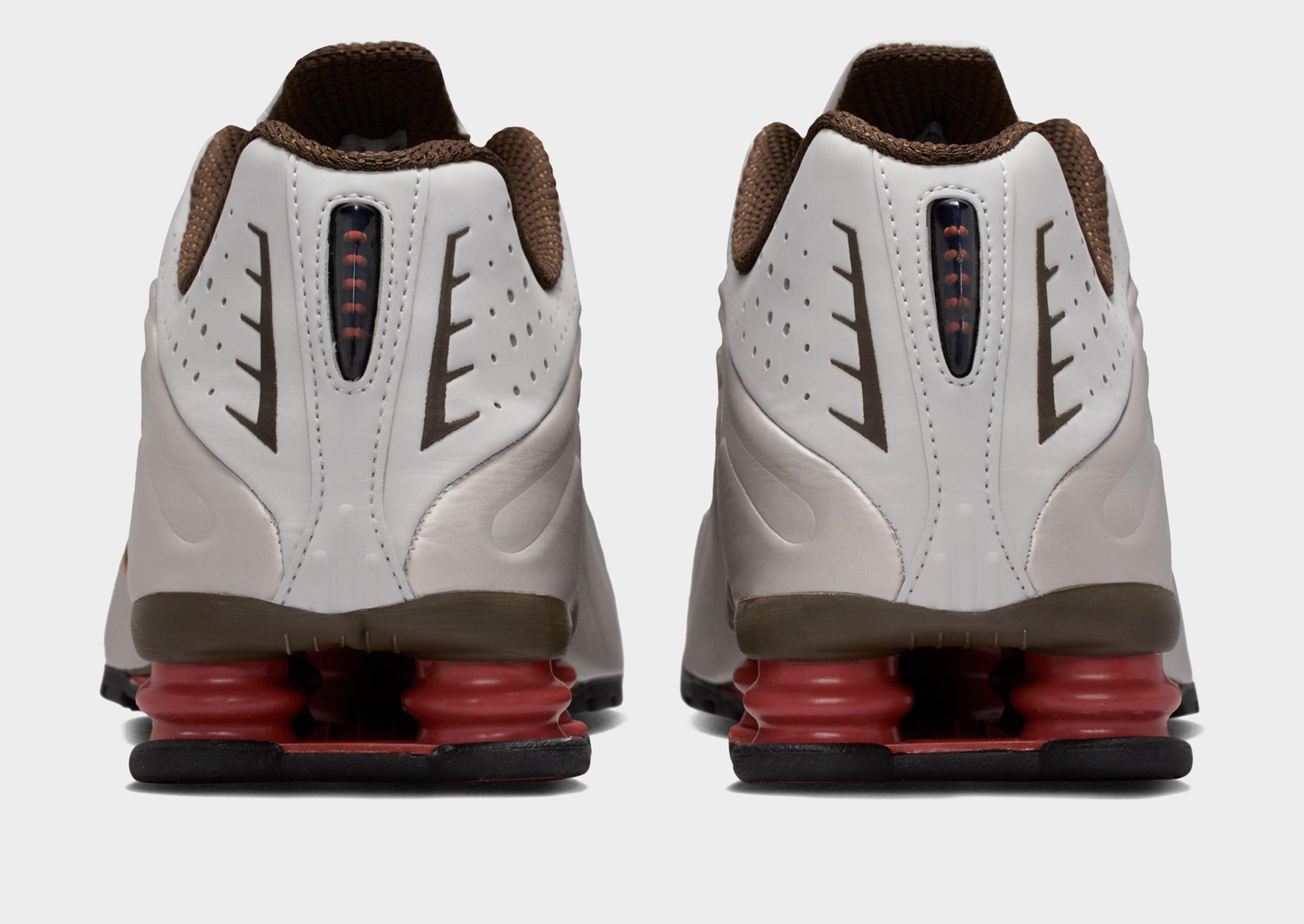 White Nike Shox R4 - JD Sports Singapore