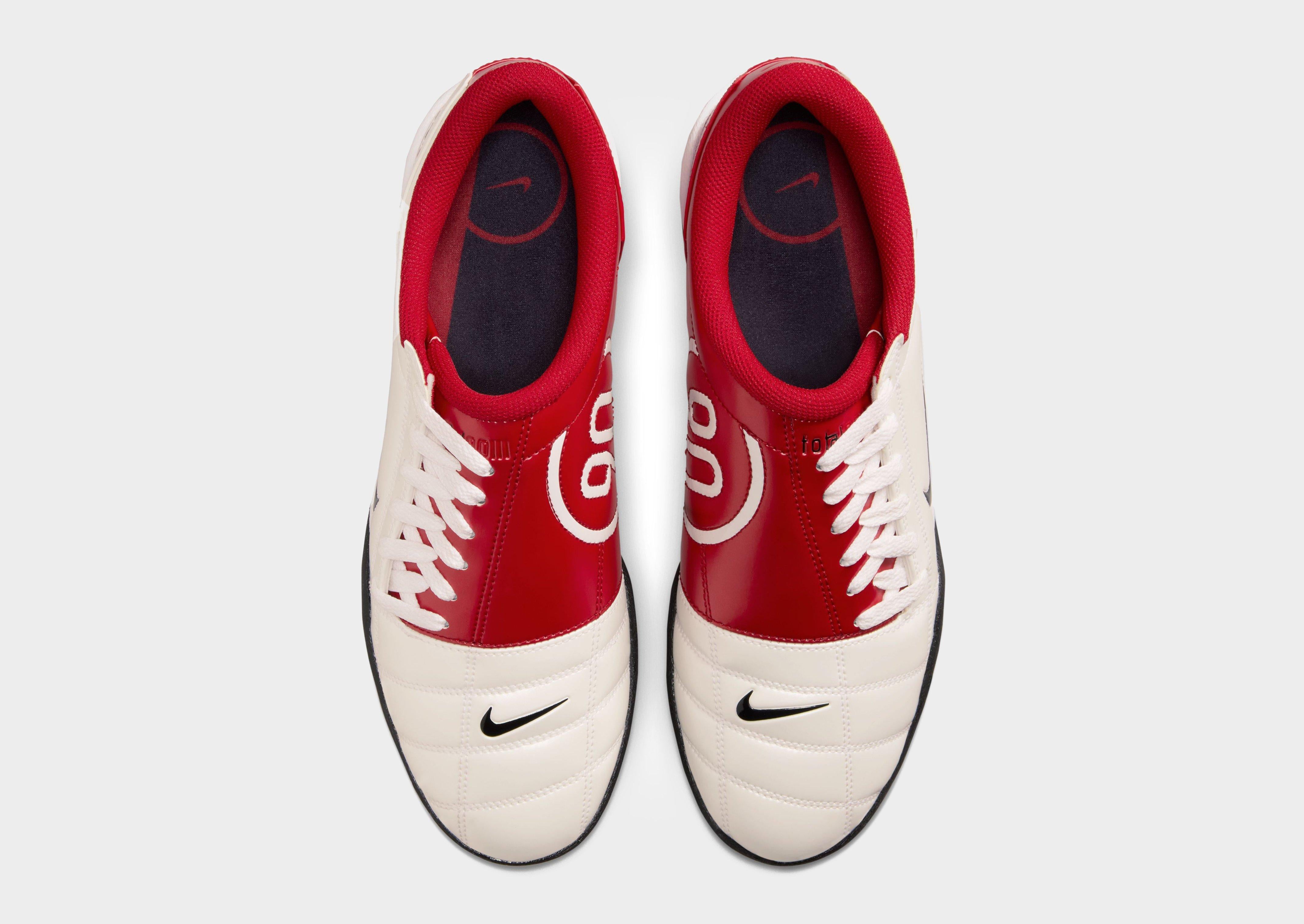White Nike Total 90 - JD Sports Singapore