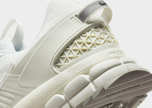 Zoom Vomero Roam Women's