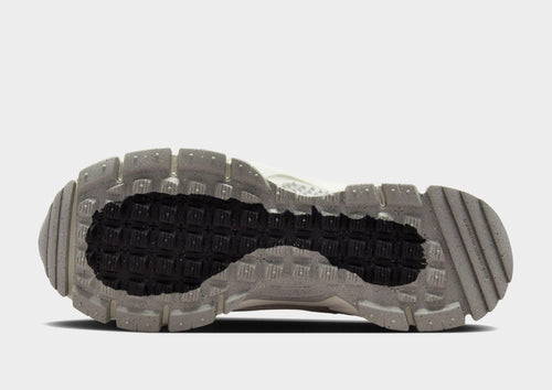 Zoom Vomero Roam Women's
