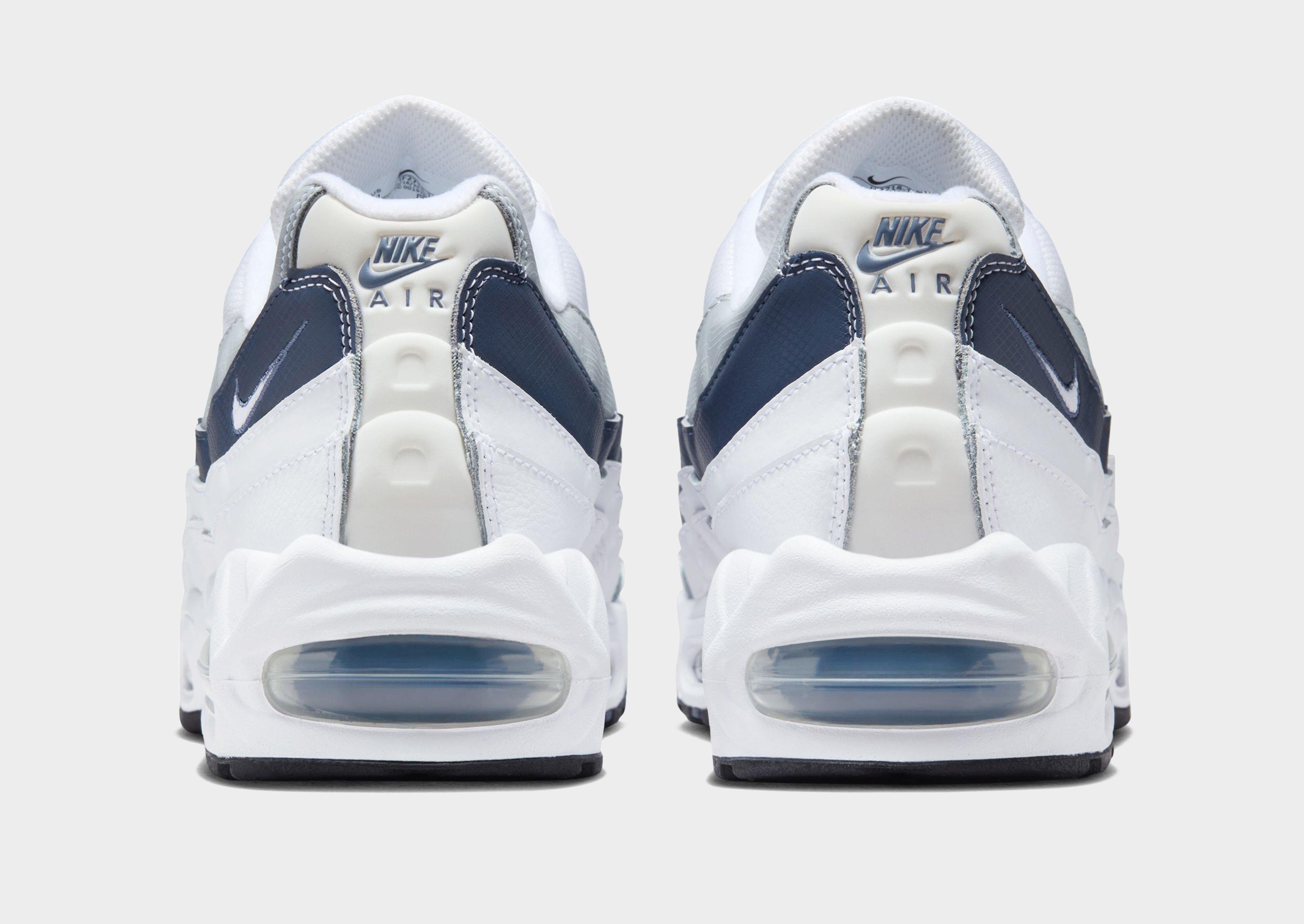 navy blue and white air max 95
