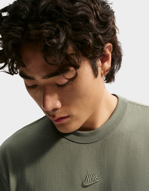 Sportswear Premium Essentials T-Shirt