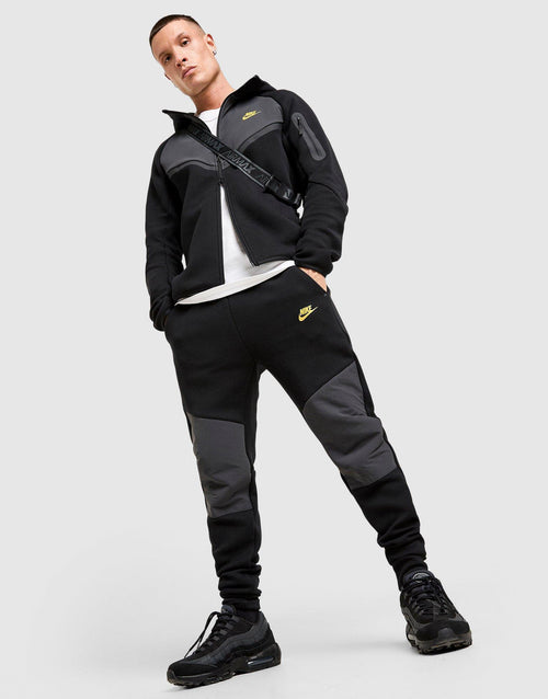 Tech Mix Joggers