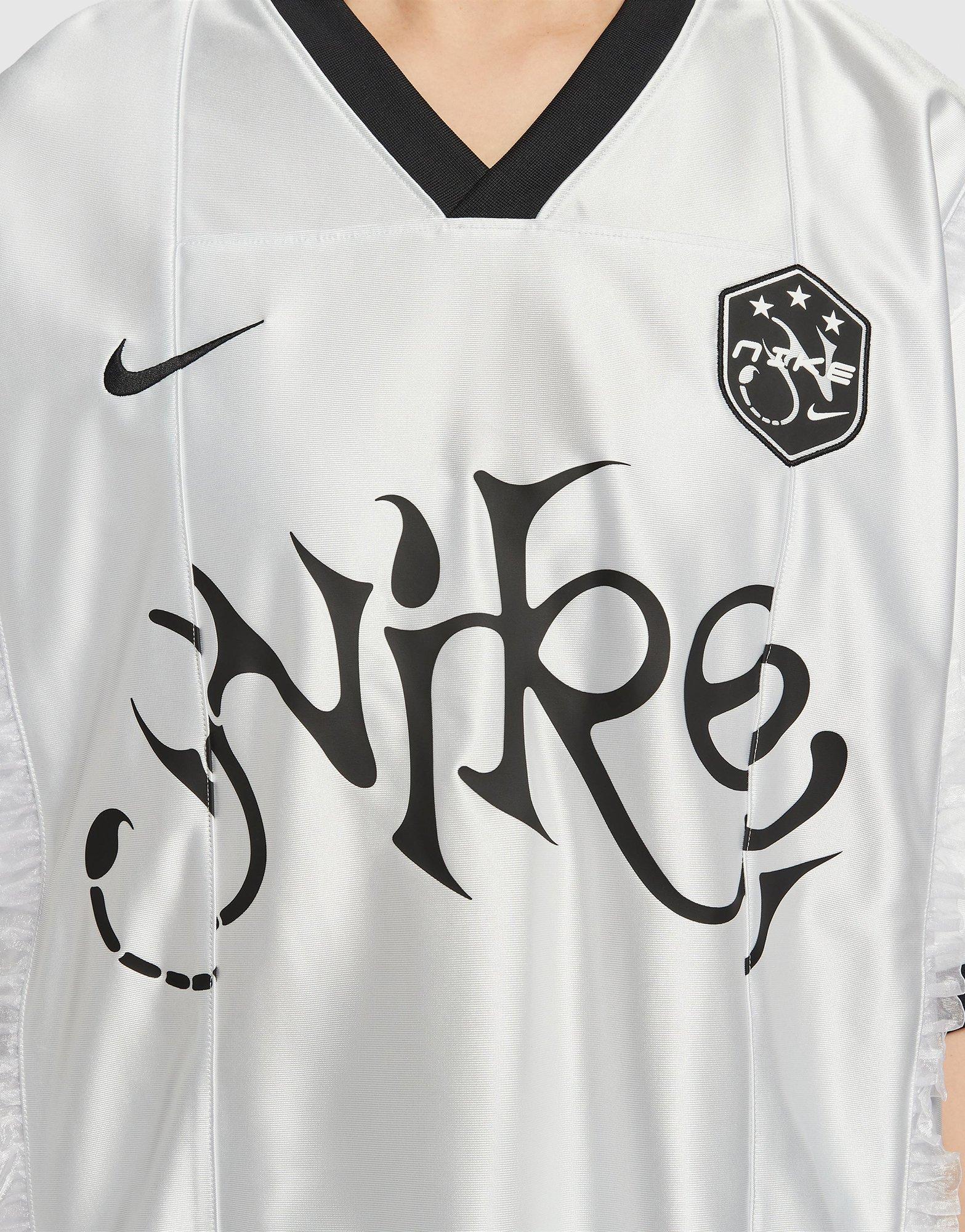 Grey Nike Graphic Jersey Top JD Sports Singapore