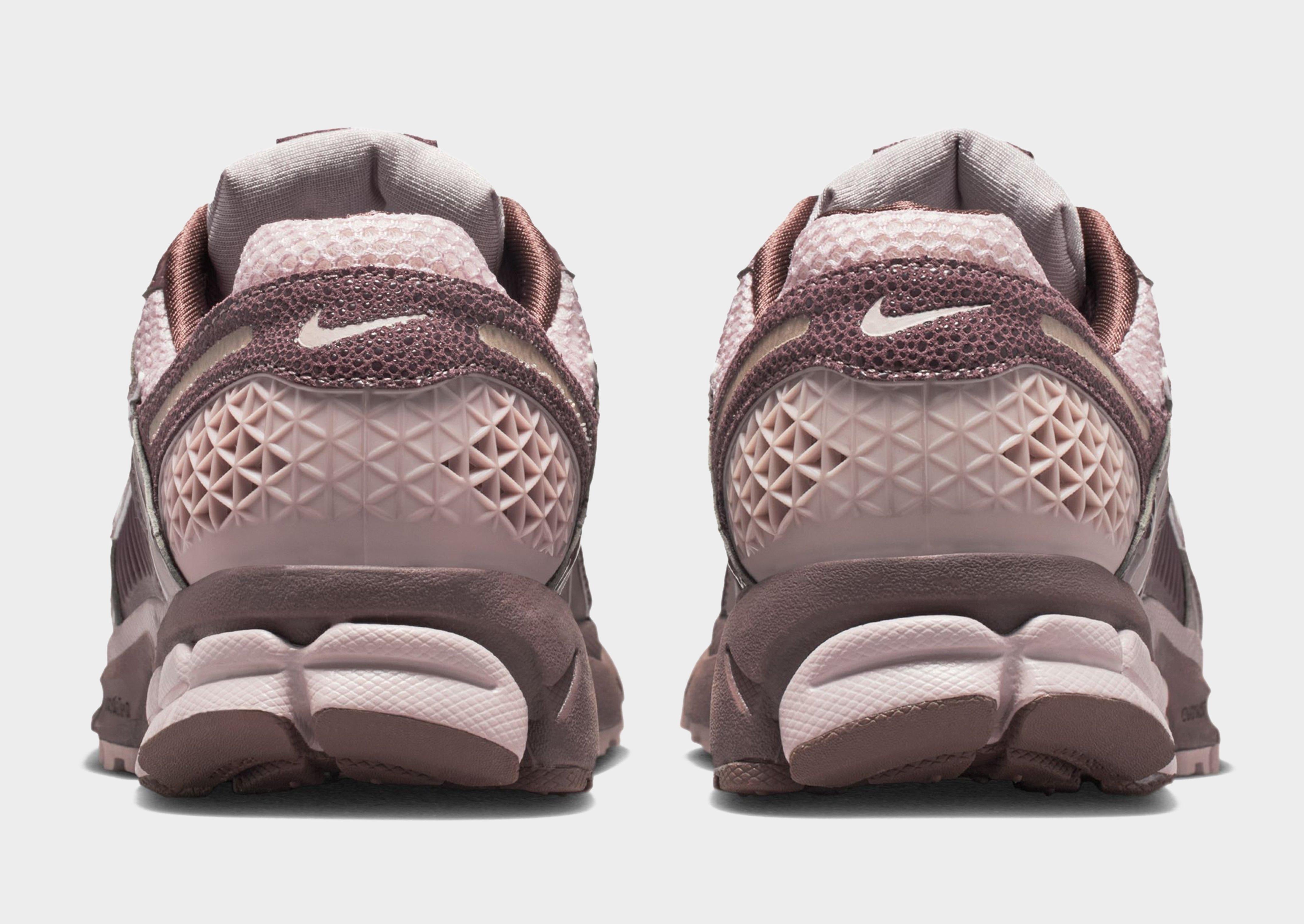 Grey Nike Zoom Vomero 5 Women's - JD Sports Singapore