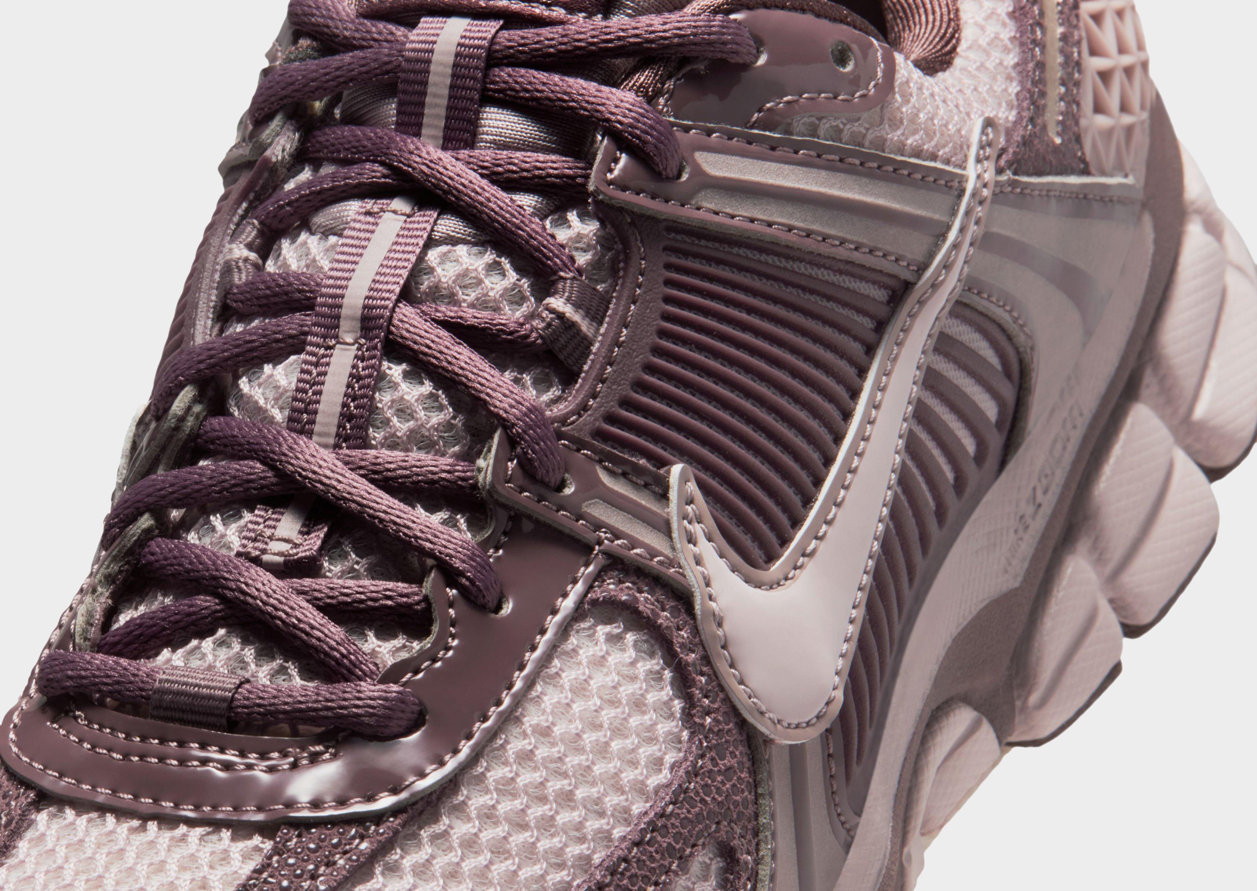 NIKE ZOOM VOMERO 5 バーガンディ Grey Nike Zoom Vomero 5 Women's - JD Sports Singapore