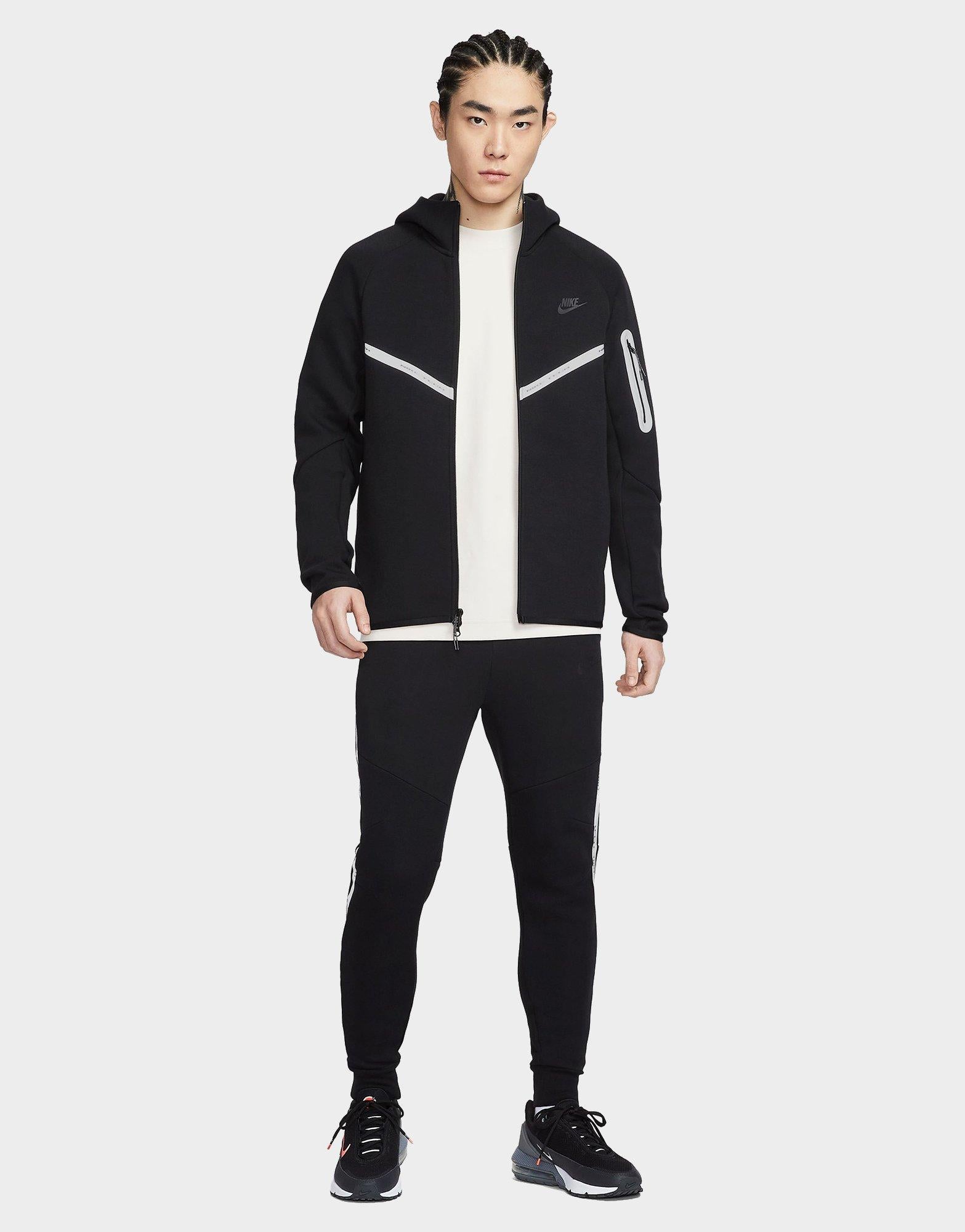 Black Nike Tech Fleece Windrunner Jacket - JD Sports Singapore Black Nike Tech Fleece Windrunner Jacket - JD Sports Singapore