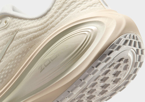 Vomero Plus Women's