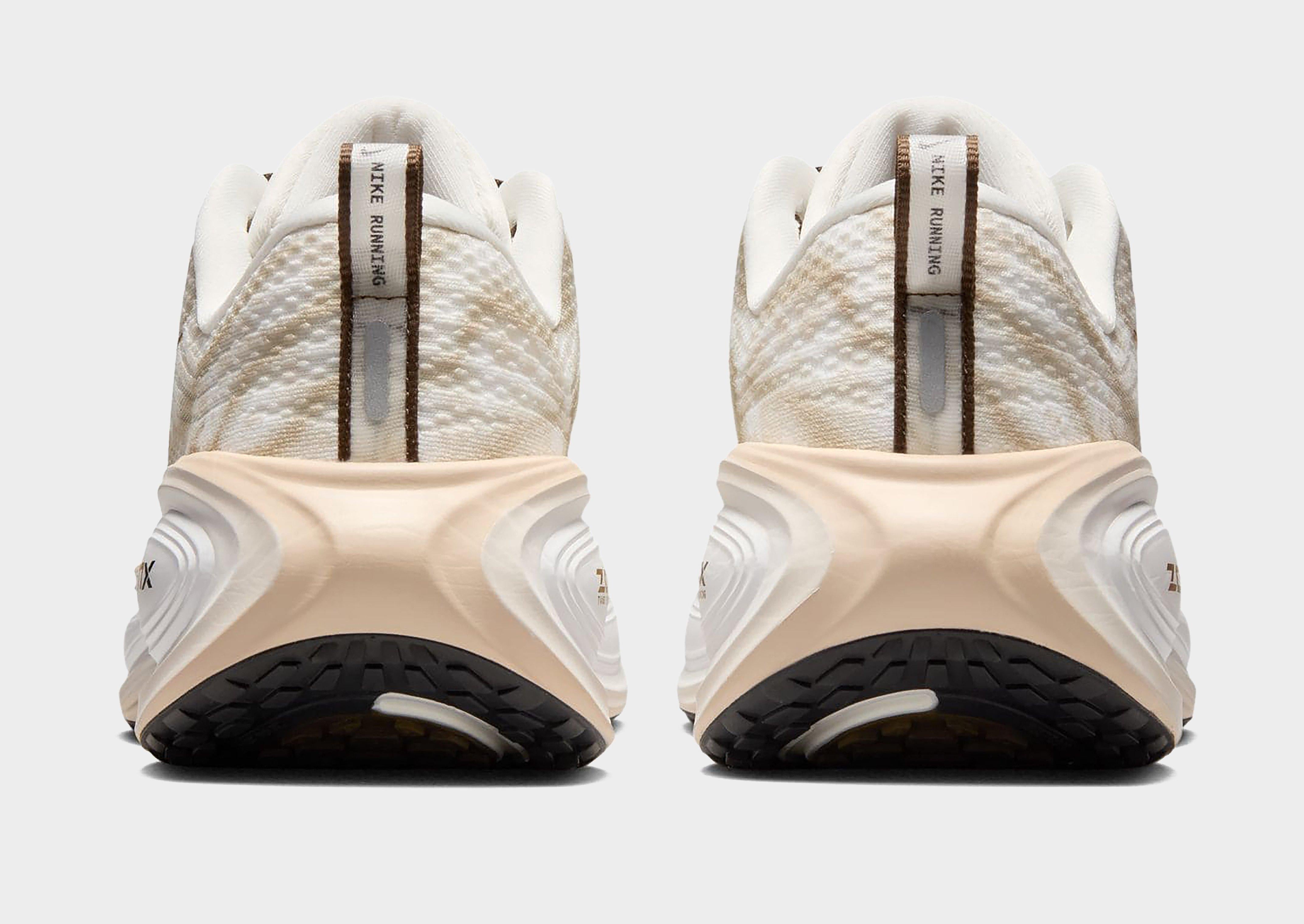 White Nike Vomero Plus Women's - JD Sports Singapore White Nike Vomero Plus Women's - JD Sports Singapore