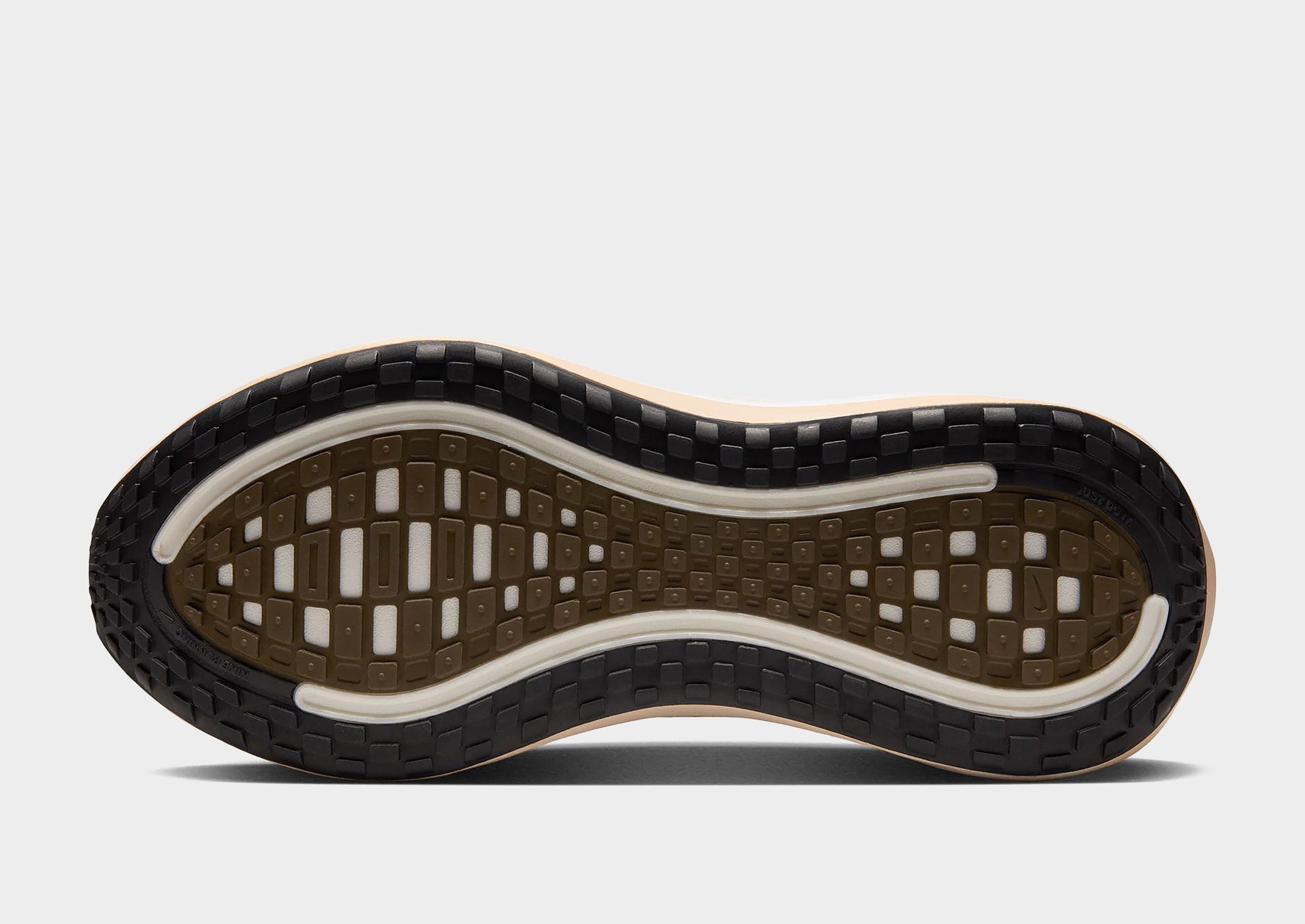 White Nike Vomero Plus Women's - JD Sports Singapore White Nike Vomero Plus Women's - JD Sports Singapore