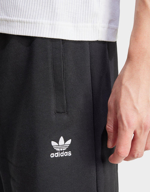 Essentials Trefoil Shorts