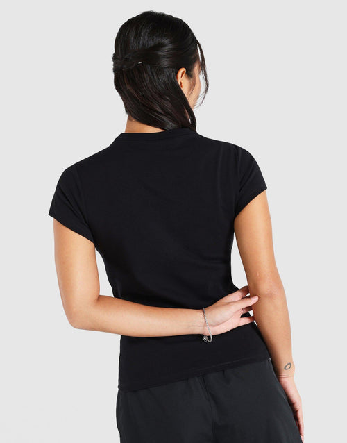 Heriess Hilton Graphic T-Shirt