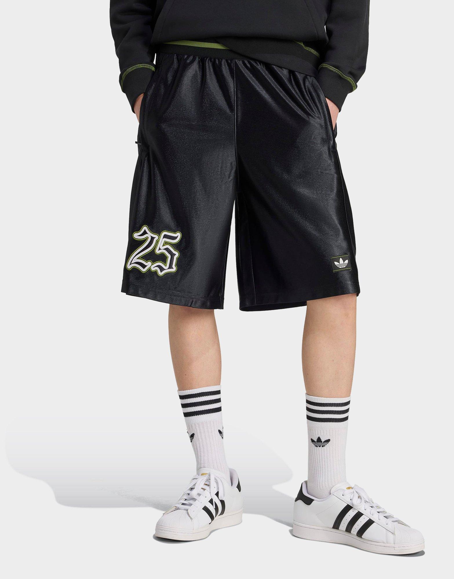 Number Graphic Short