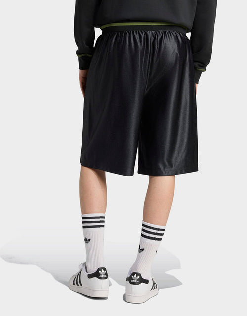Number Graphic Short