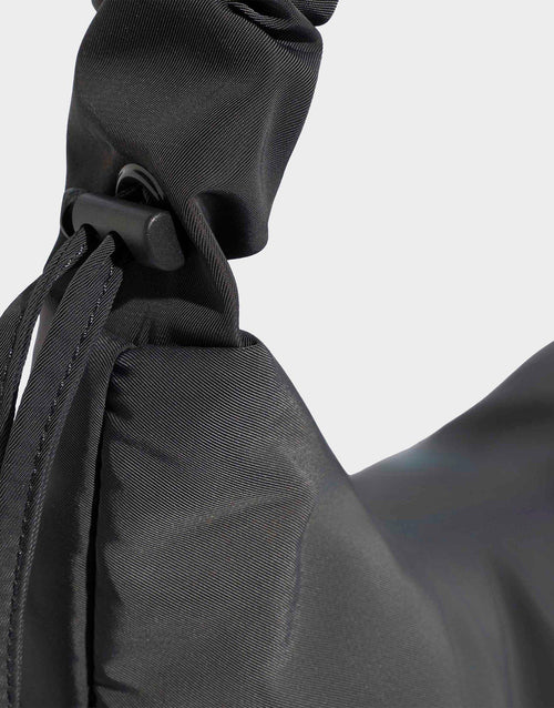 Must Haves Shoulder Bag (7.5L)