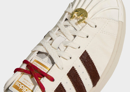 White adidas Superstar II