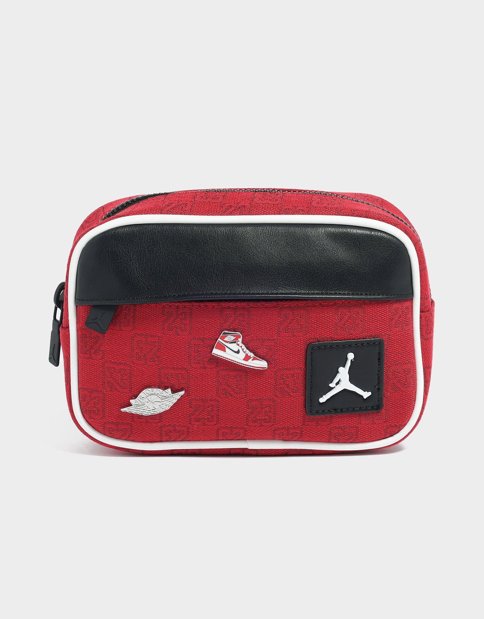 バッグ JORDAN BRAND JAM MONOGRAM CAMERA BAG Jordan JAM MONOGRAM CAMERA BAG Black | BSTN Store