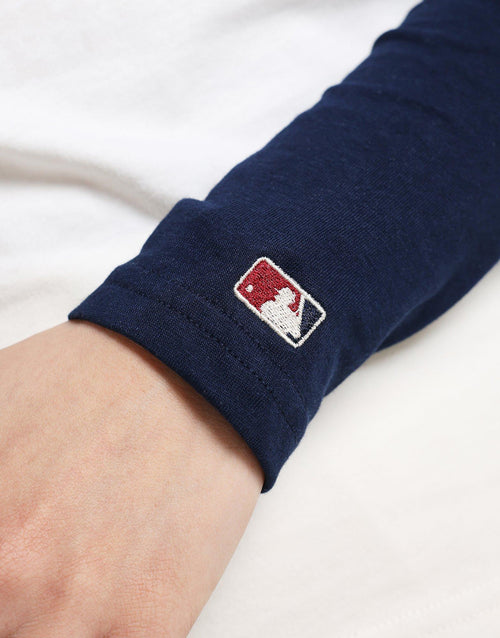 New York Yankees Raglan Long Sleeve T-Shirt