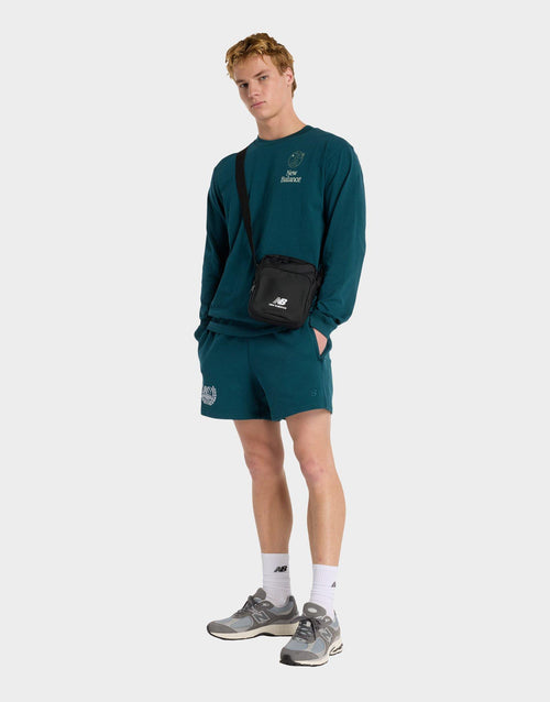 Debut Vase Long Sleeve