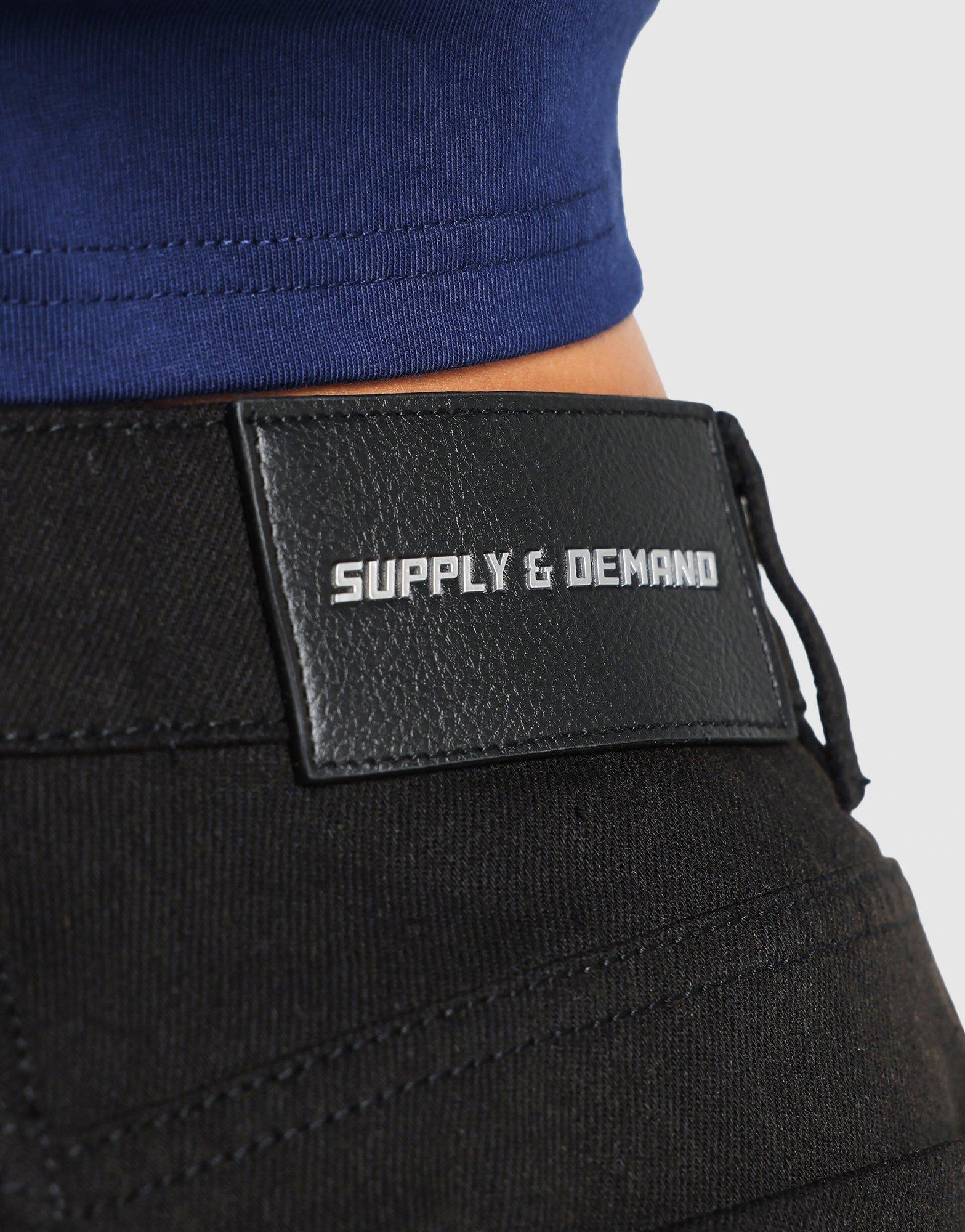 Grey Supply & Demand Bleek Jort - JD Sports Singapore