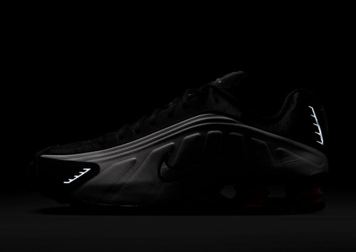 Black Nike Shox R4 JD Sports Singapore