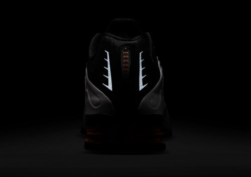 Shox R4