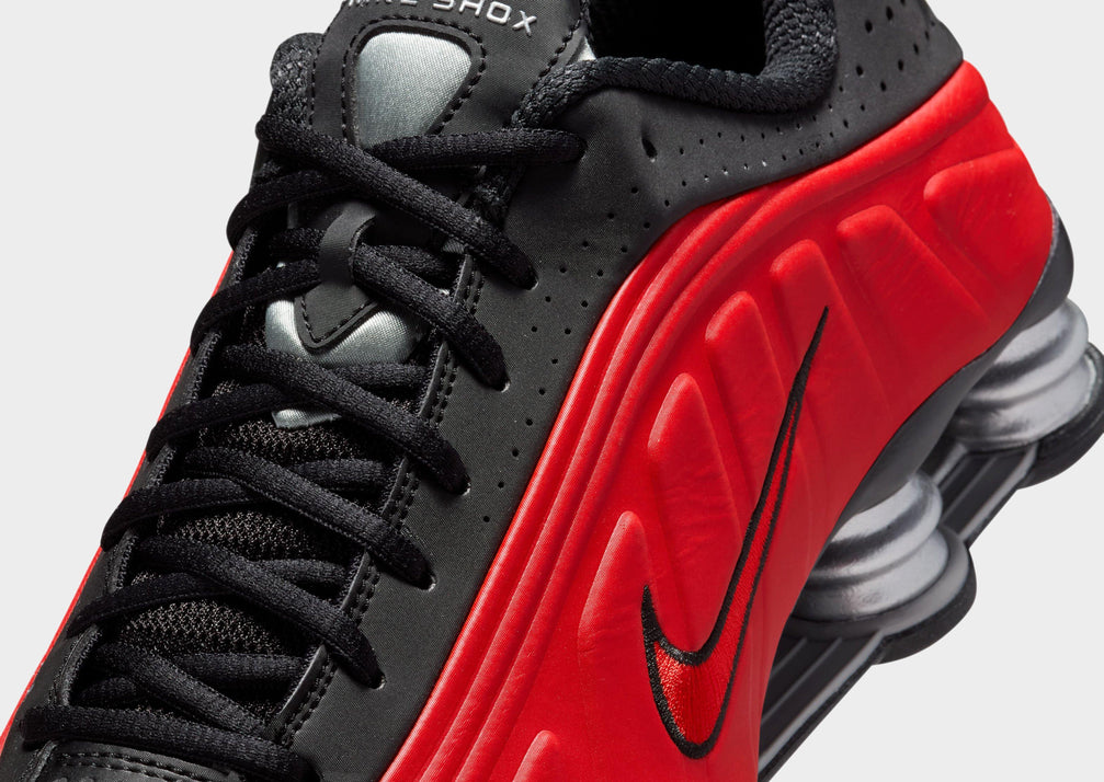 Red Nike Shox R4 - JD Sports Singapore