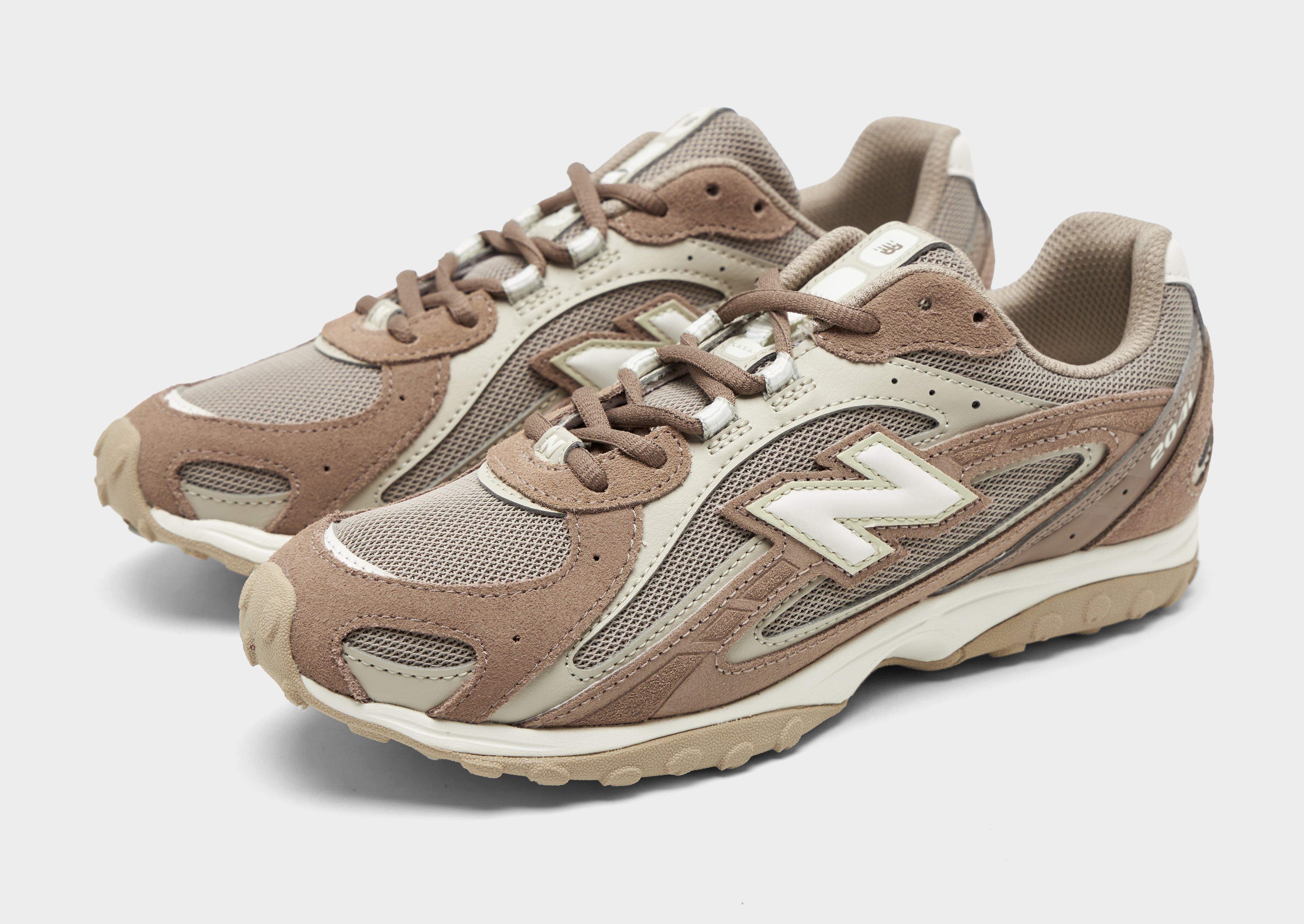 Brown New Balance 204L - JD Sports Singapore
