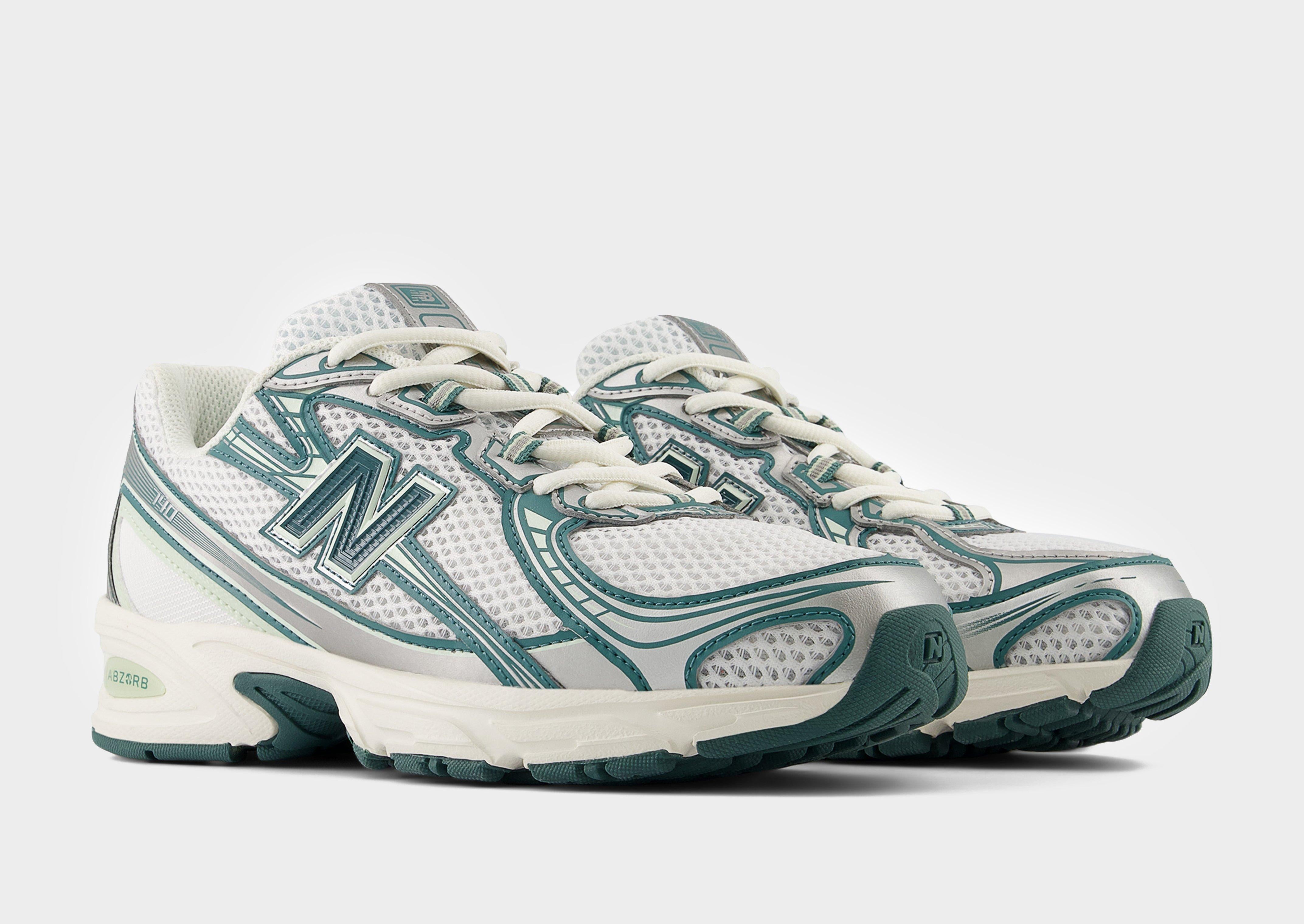 新品未使用　箱あり　New Balance 740 21cm New Balance 740 スニーカー | ブラック | FARFETCH JP