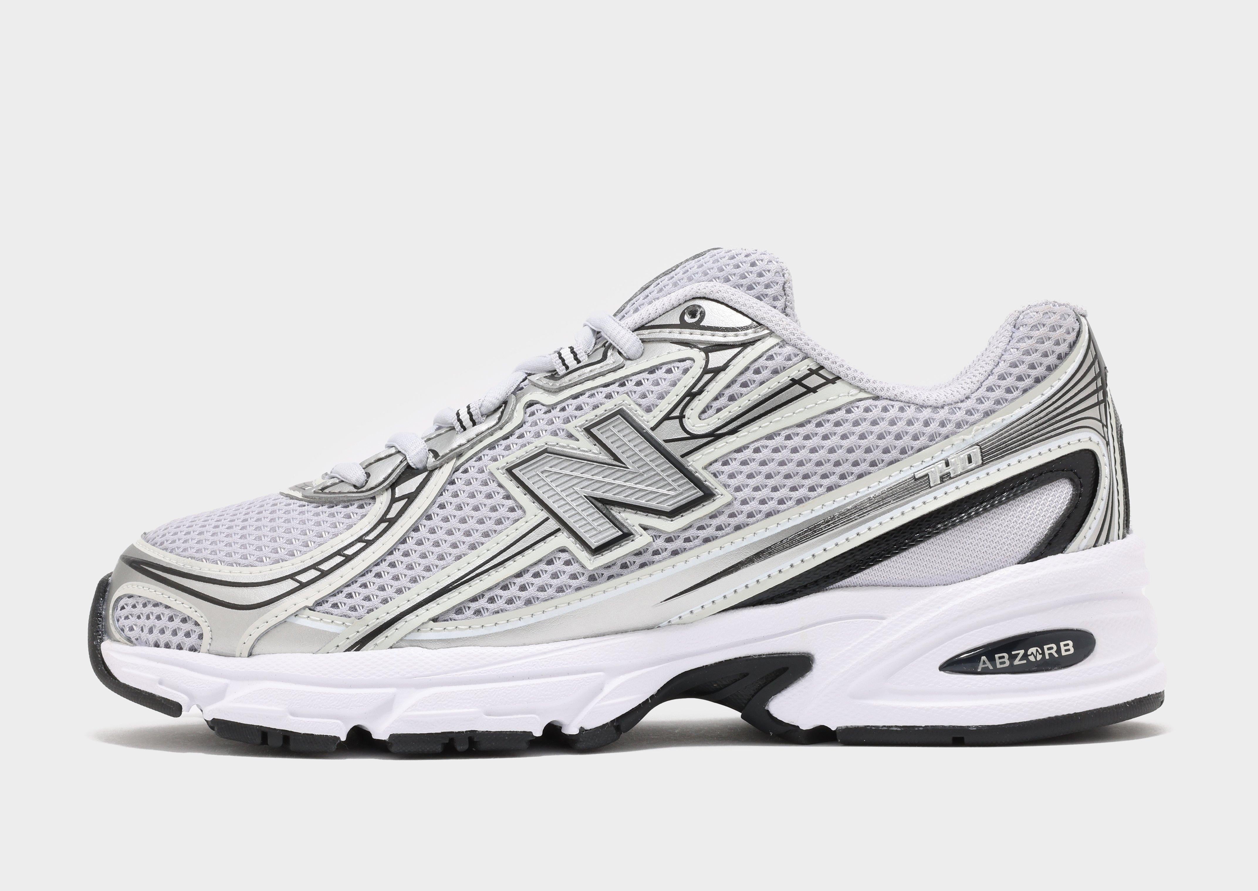 新品未使用　箱あり　New Balance 740 21cm 740（スニーカー）｜New Balance（ニューバランス）の