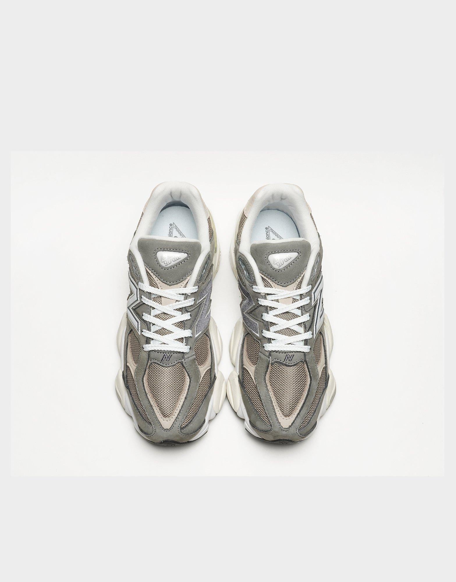 無銀泥　画材 Grey New Balance 9060 - JD Sports Singapore