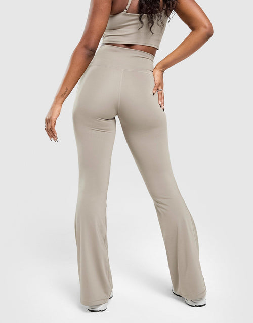 Logo U-Seam Flared Leggings